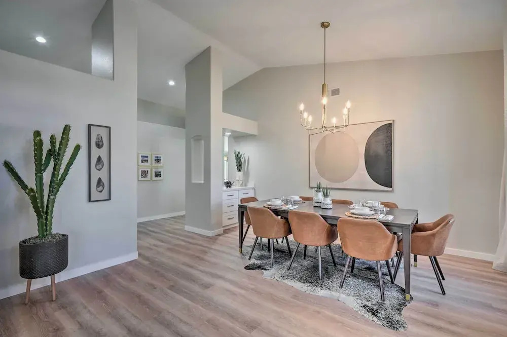 Pool, Putting Green & Furnished Patio: Phoenix Gem