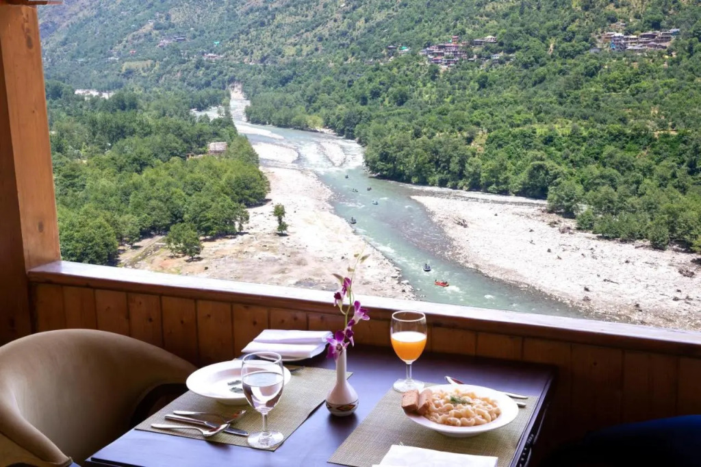 Regenta Inn by Riverside Manali