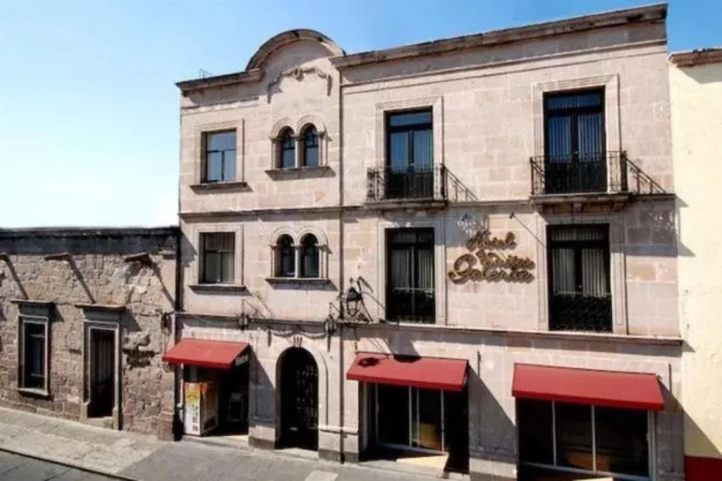 Hotel & Suites Galeria
