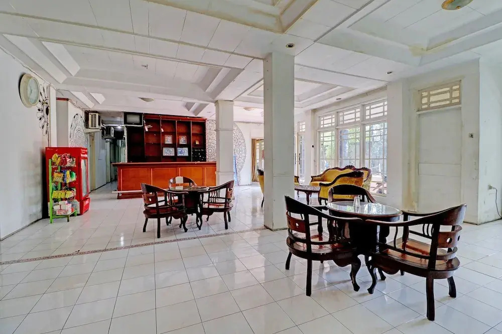 RedDoorz near Metro Bandung