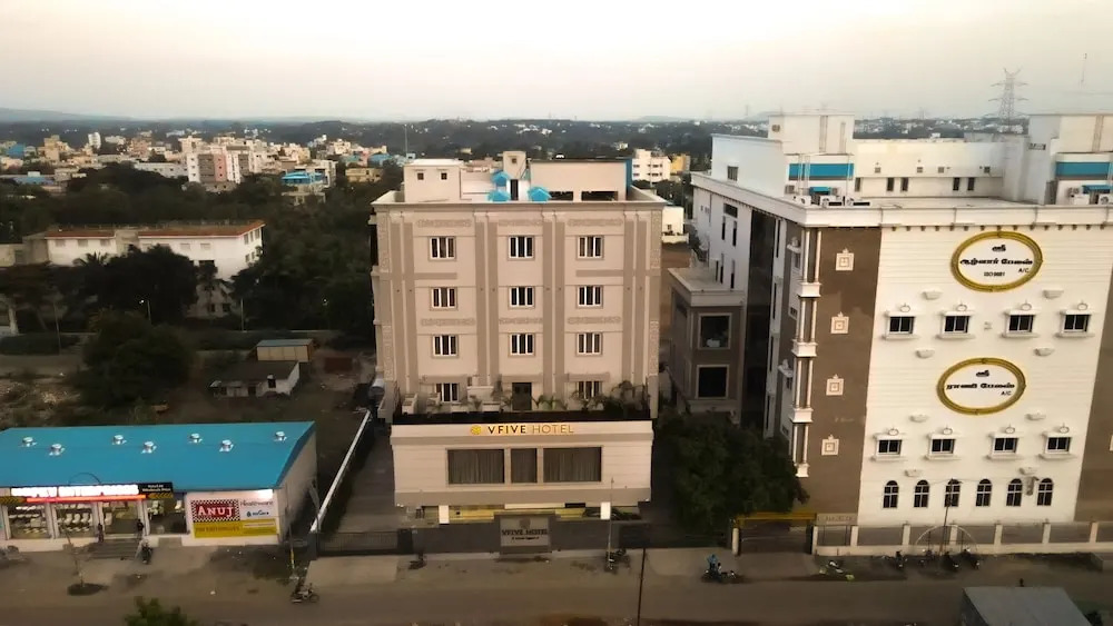 V Five Hotel