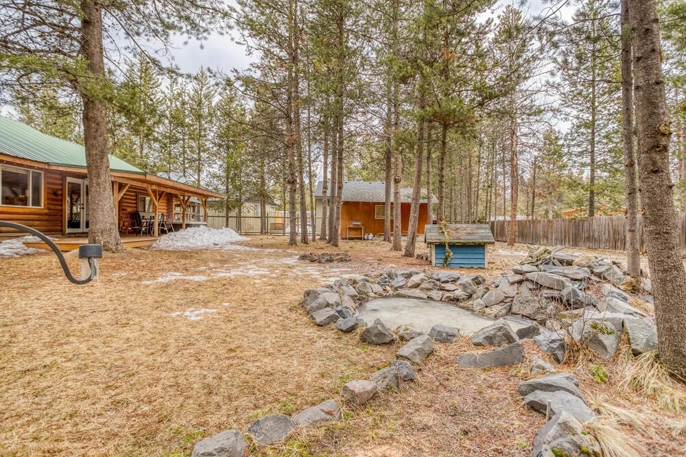 Sweet Log Cabin