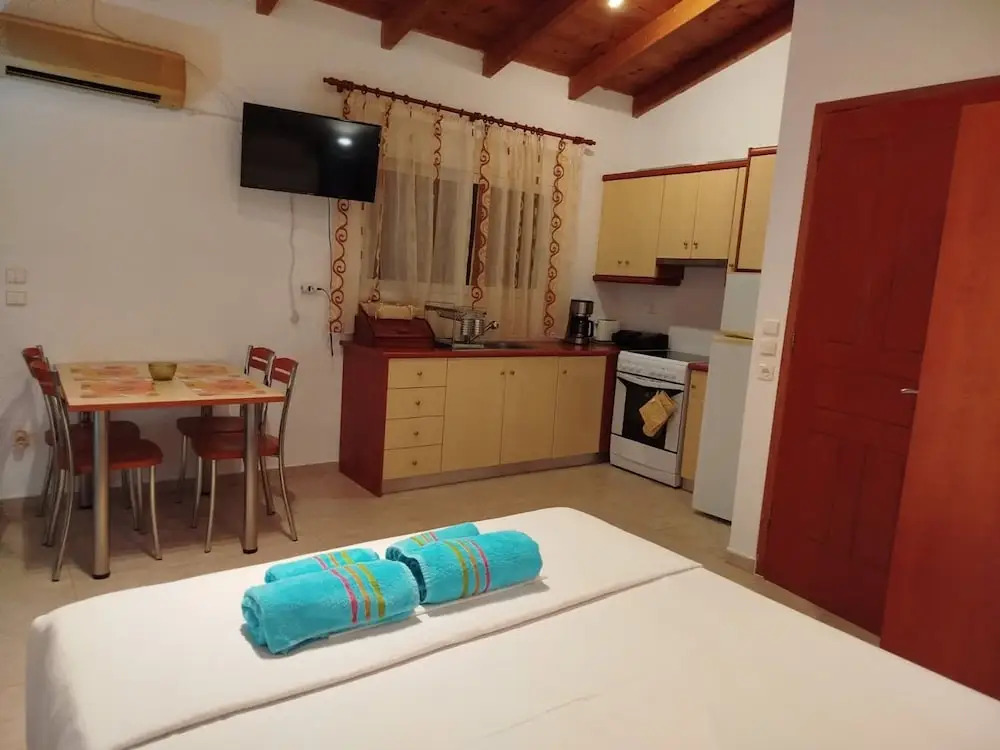 Ionian Balcony Dreamy Haven in Kefalonia w Sea View