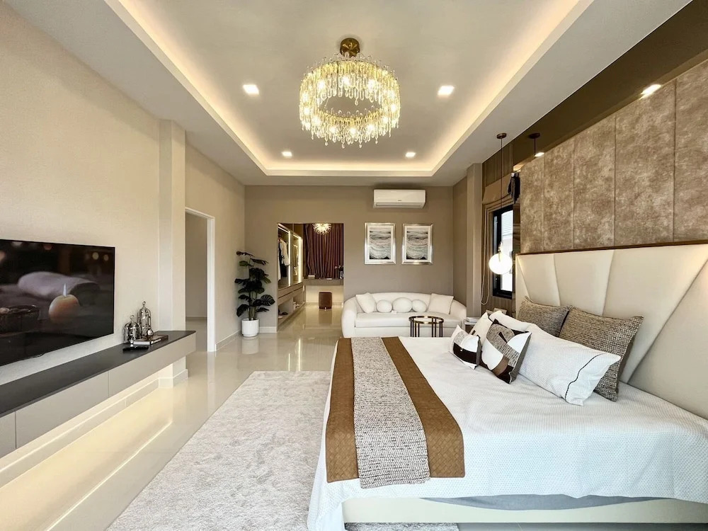 Southern Peak Pool Villa HuayYai Pattaya