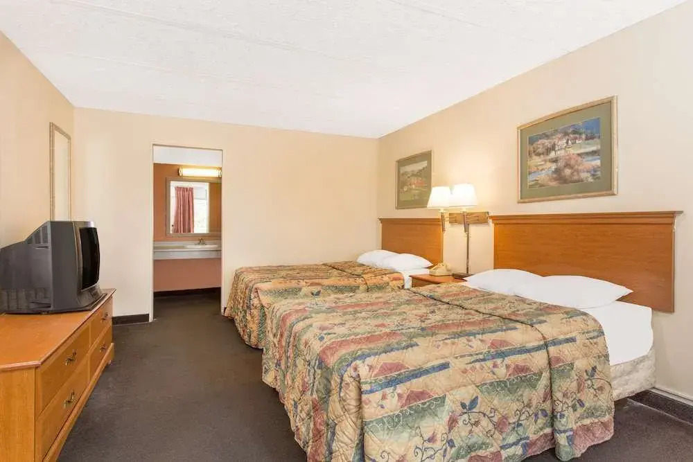 Travelodge Fredericksburg South