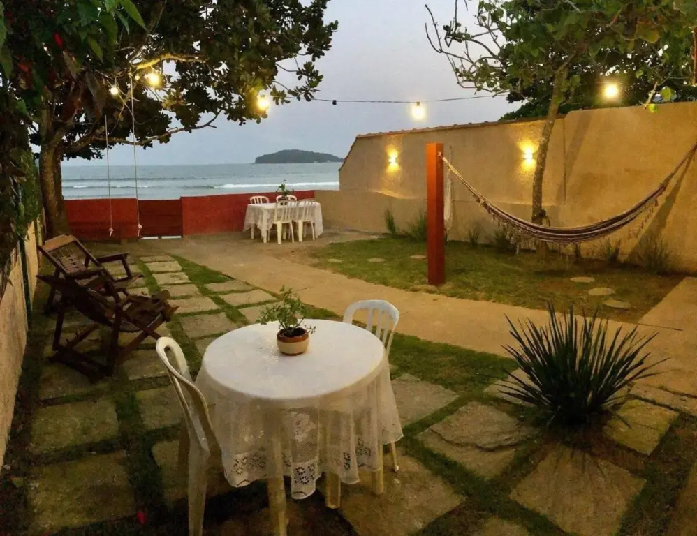 Casa aconchegante pé na areia c/ 5 quartos
