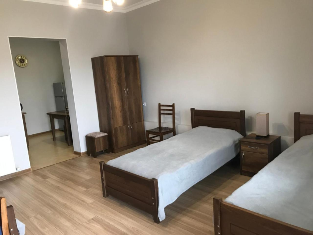 Guest House 35