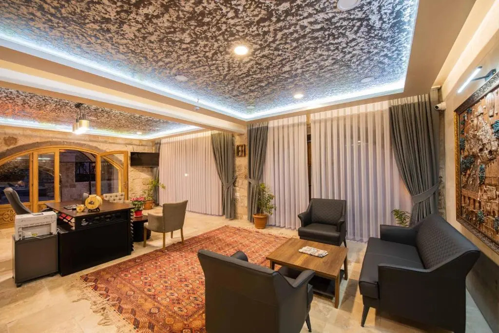 Ahiyan Hotel