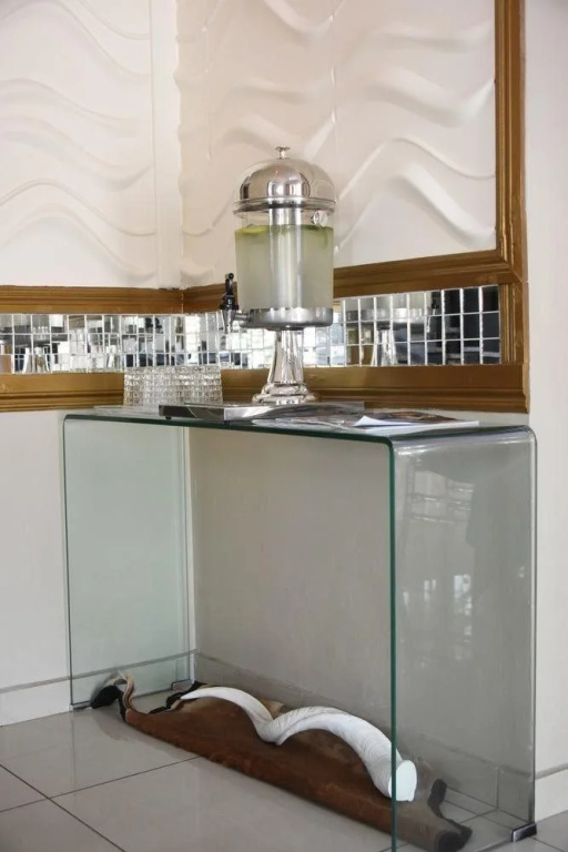 Umqhele Bed  Breakfast