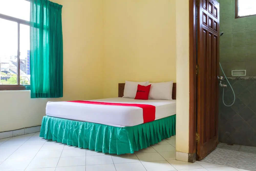 Reddoorz Near Grage City Mall 2
