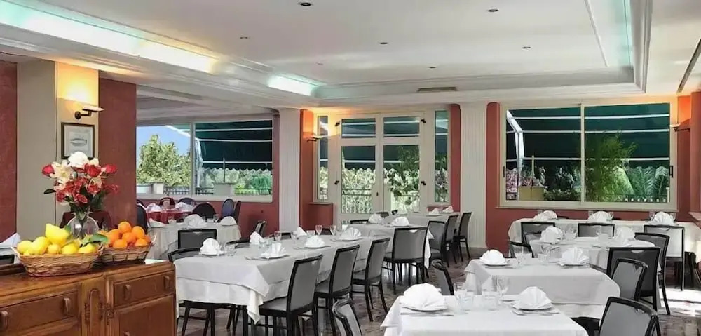 Hotel Alba