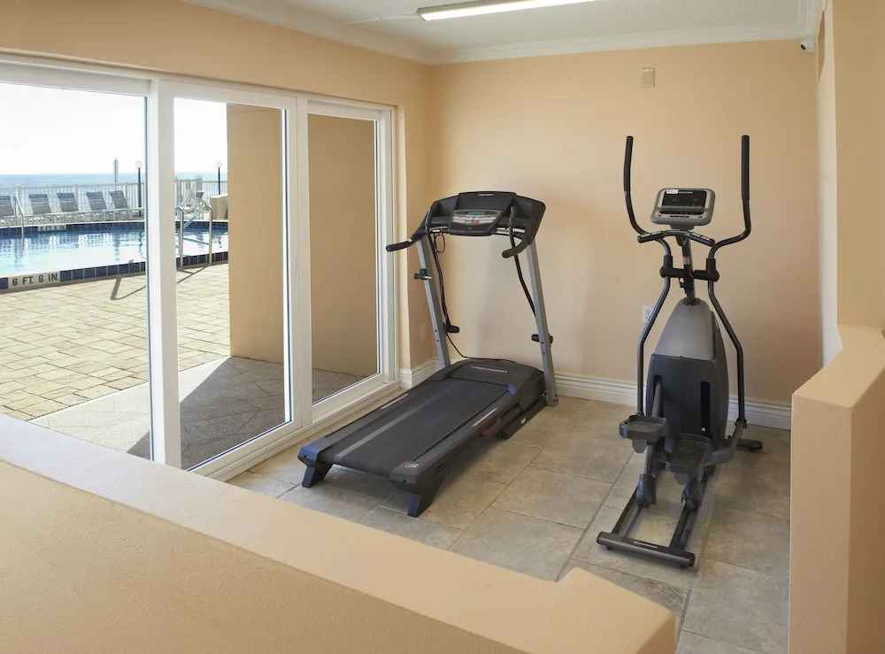 Paradise Beach Club - Direct Oceanfront Condos with Heated Pool Pet-Friendly