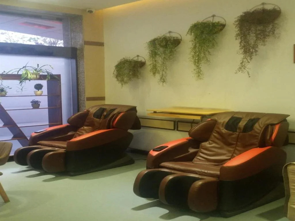 7 Days Premium·Xinyang Railway Station Culture Center