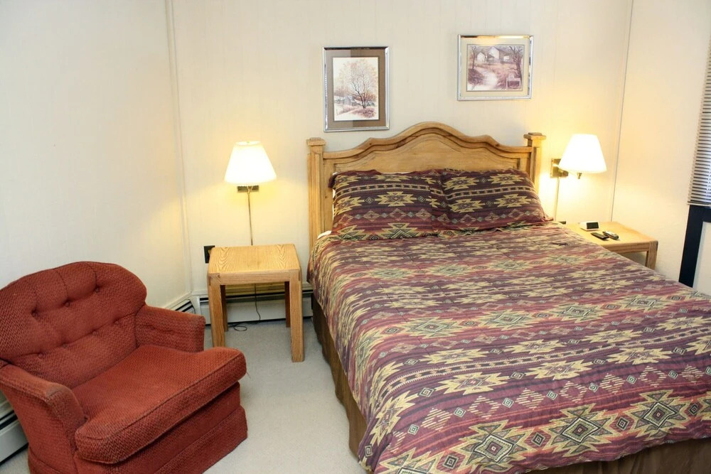 Goldcamp II H-119 By Peak Property Management