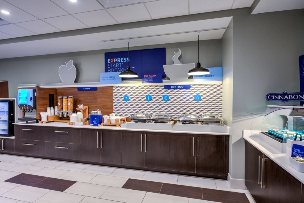 Holiday Inn Express & Suites Reedsville - State Coll Area by IHG