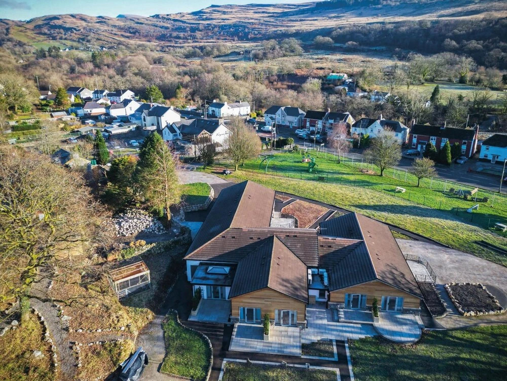 Suite 11 - Sleeping Giant Hotel - PEN Y CAE Inn