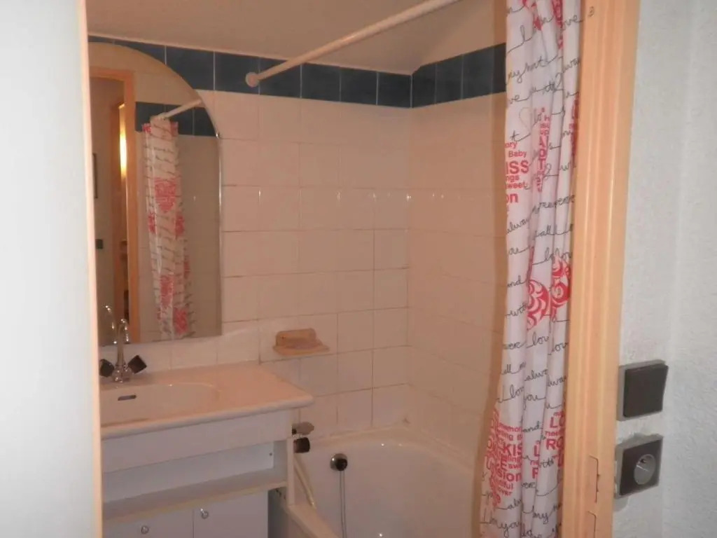 Appartement Valfréjus, 1 pièce, 4 personnes - FR-1-561-63