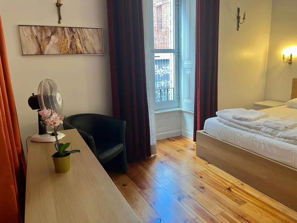 3 Bedroom Apartment n13- Rua da Palma