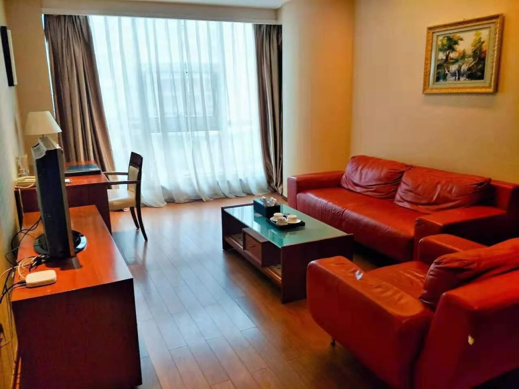 Eastern Golden Apartment