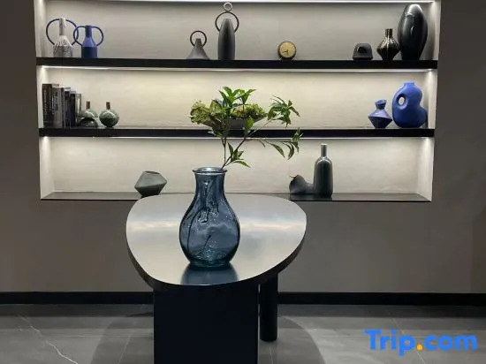 Yueran Hotel (Changhong Road Wanda Branch)