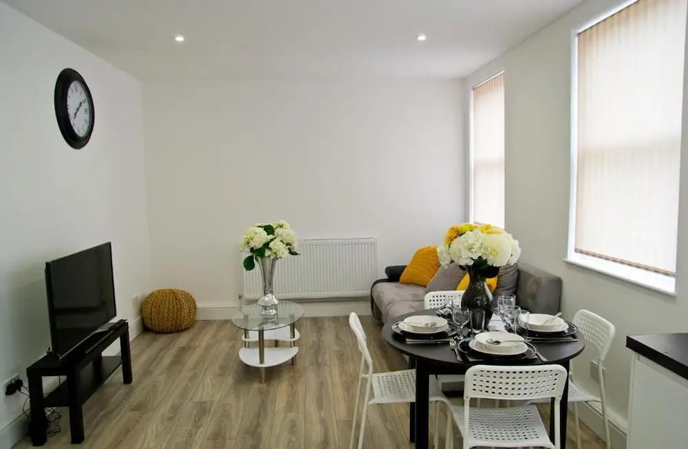 Remarkable 2-bed Apartment in Chelmsford