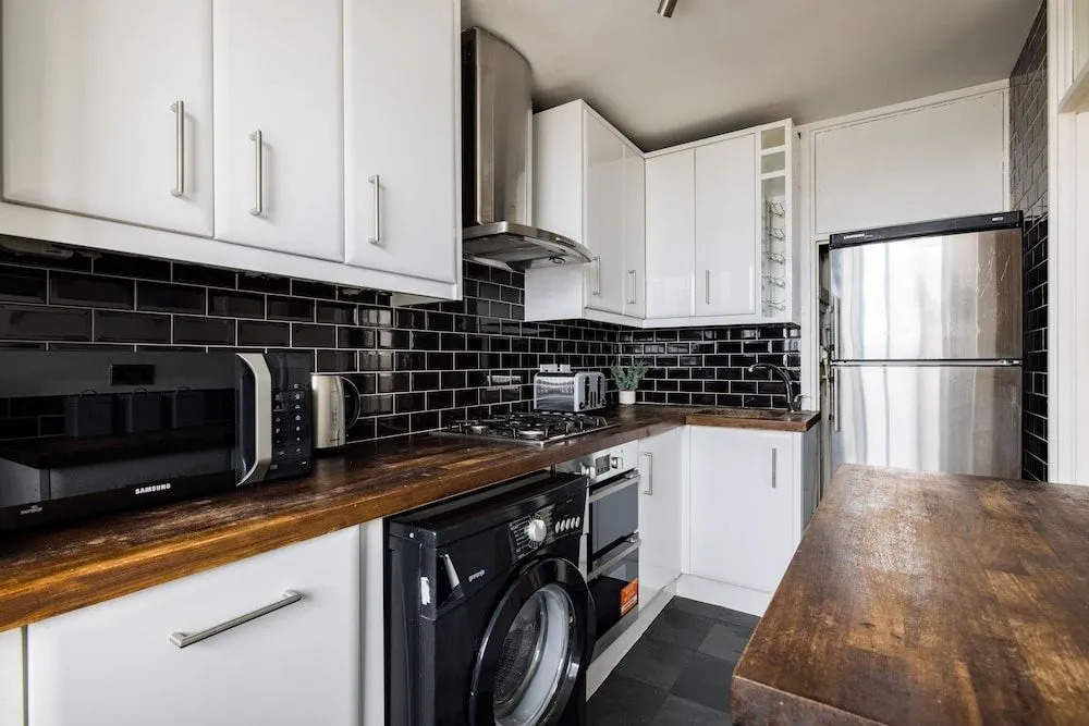 Stunning 2 Bed Flat near Tower Bridge