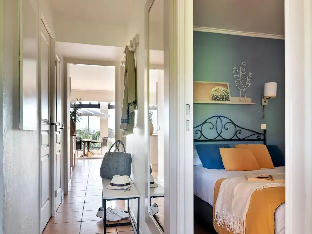 Apartment With Seaview