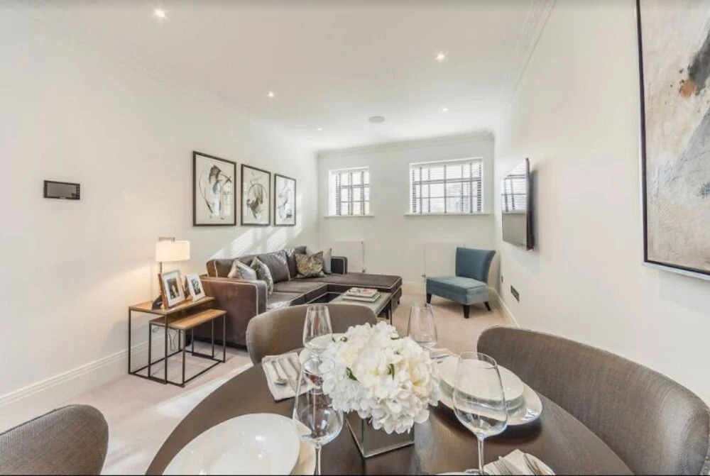 Designer Townhouse with Panoramic River Views