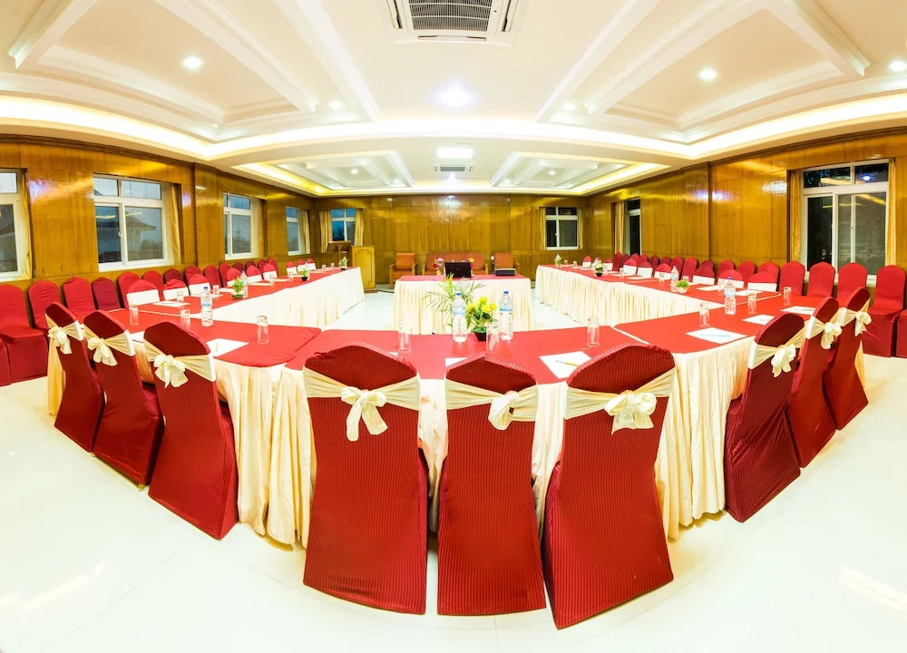 Hotel Earth Light, Chitwan National Park