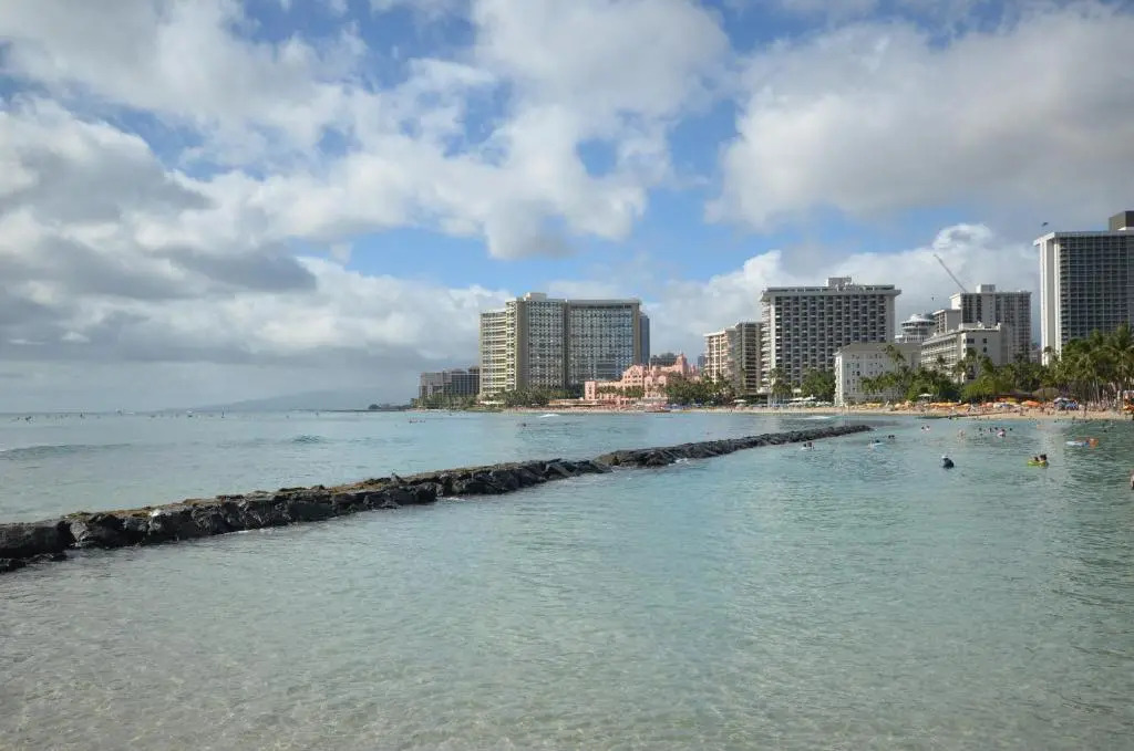KV702 Waikiki Private Waterfall Room, Mountain View!