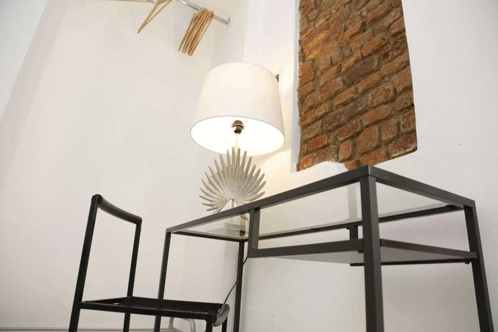 Casa Milano - Apartments and Rooms - Vintage Vibes, balcony