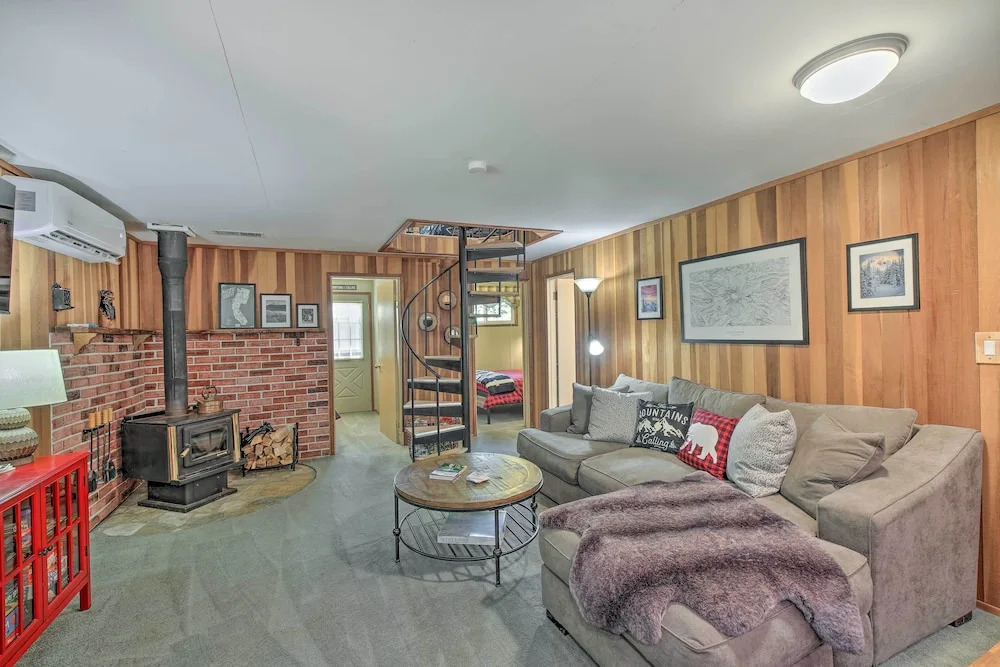 'wandering Elk' Cabin Retreat w/ Golf Access!