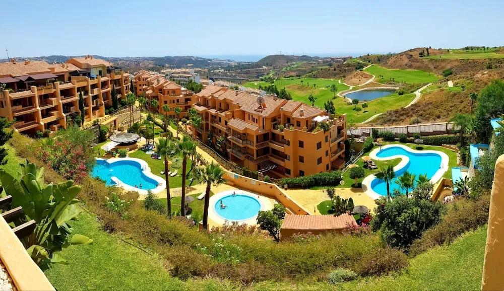 Apartment with 2 Bedrooms in la Cala de Mijas, with Wonderful Sea View, Pool Access, Furnished Terrace - 8 Km From the Beach