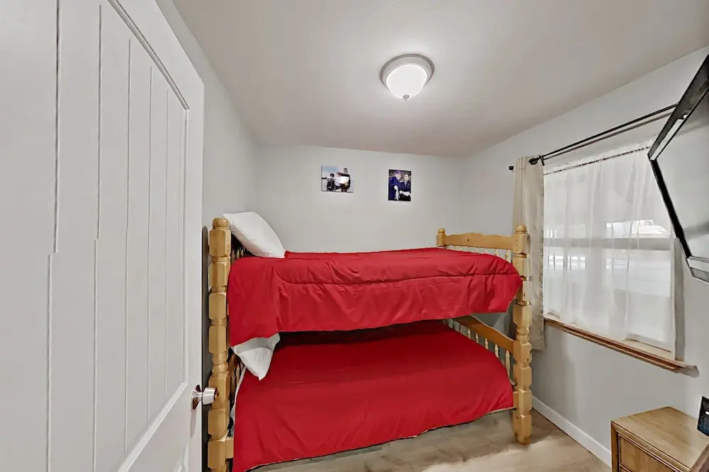 Lakefront Horseshoe Bay Hideaway W/ Pool & Docks 3 Bedroom Condo