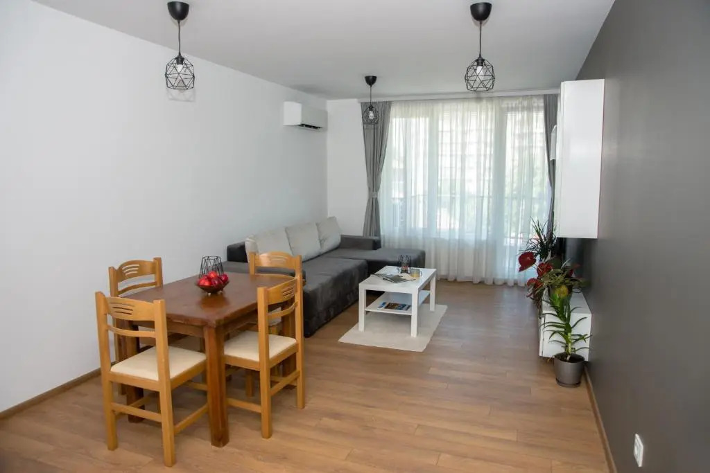 Apartament Intense