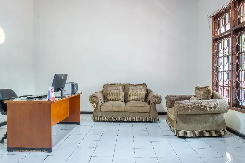 Rahayu Residence Syariah by OYO Rooms