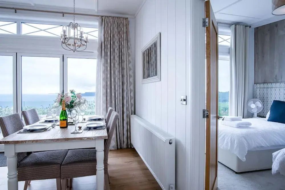 Shearwater 30 - 2 Bedroom Lodge - Summerhill