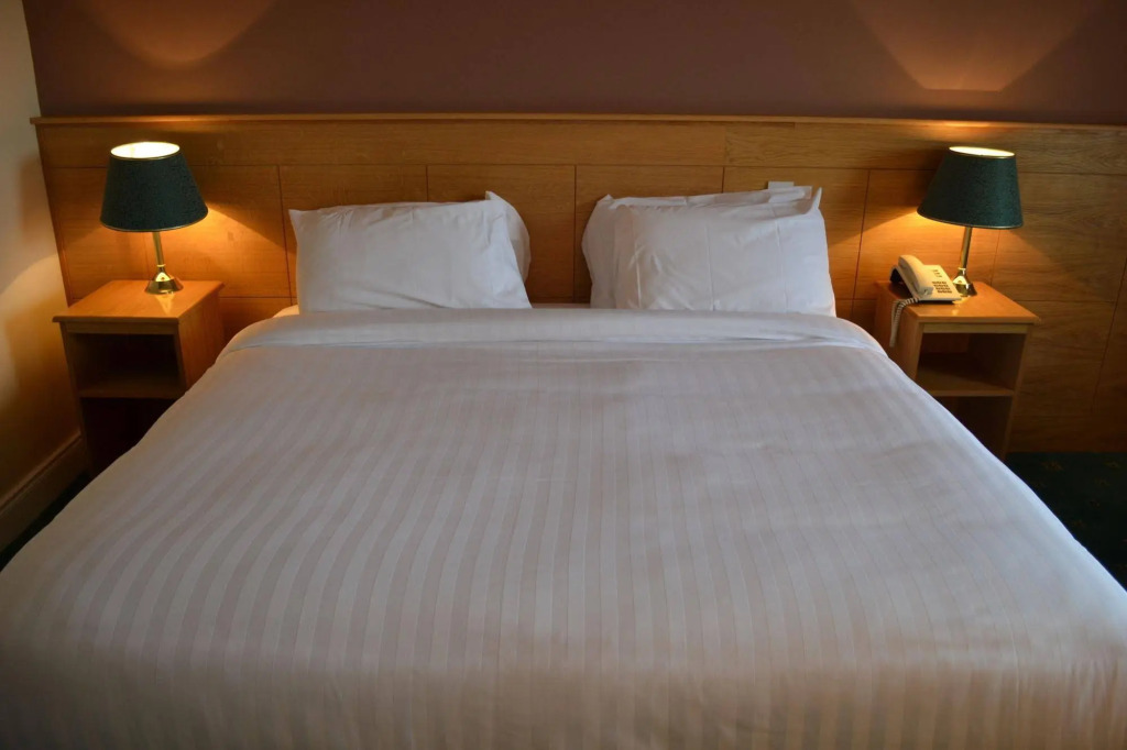 Caisleain Oir Hotel