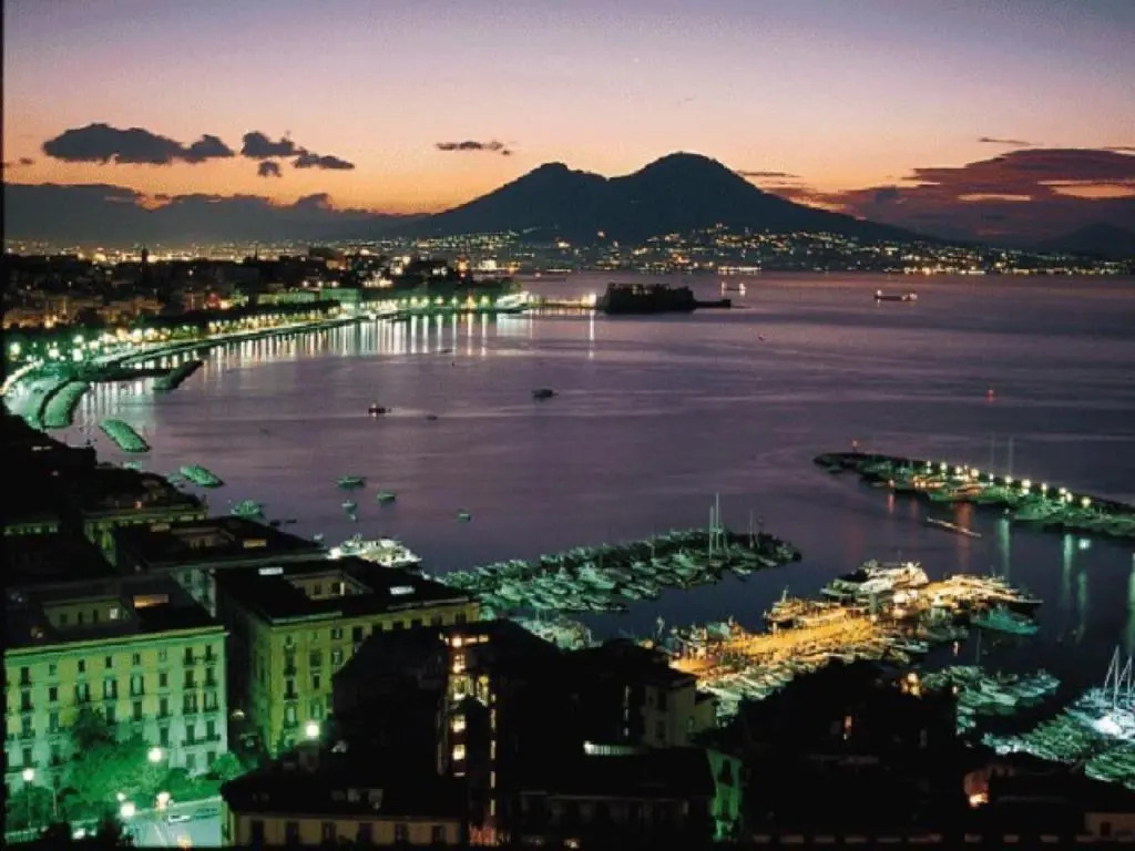 DonnaRé Casavacanza - Historic Center of Naples