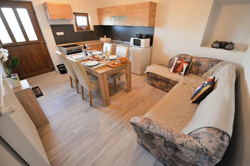 Apartments Jernej with Onsite Wellness
