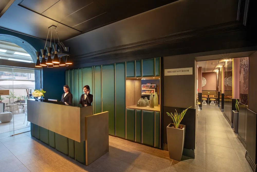Hotel Harmony