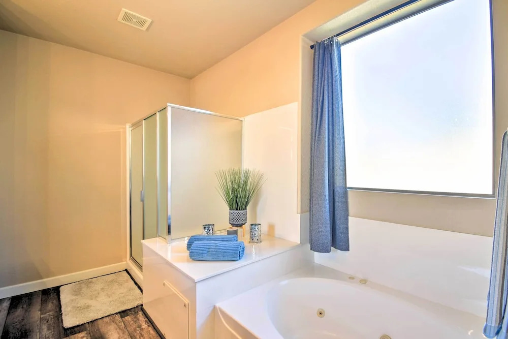 15 Mi to Dtwn: Avondale Home w/ Pool & Yard