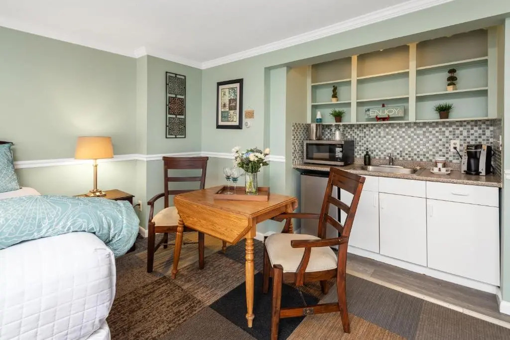 Ocean Inn on Nantasket Beach