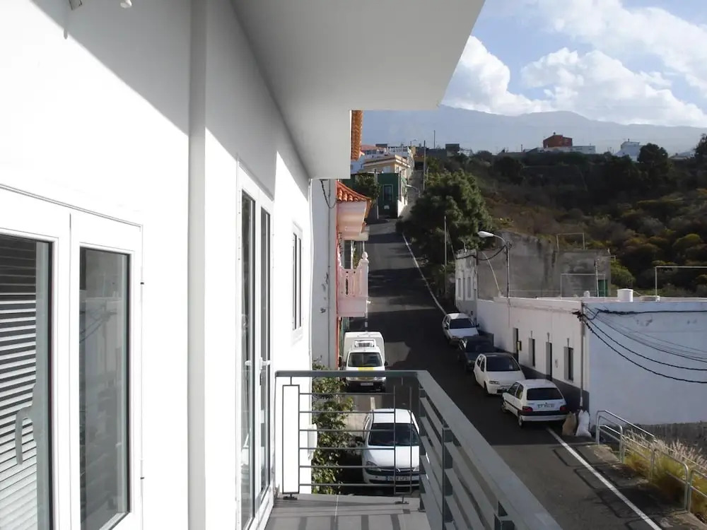 Apartment with 3 Bedrooms in Icod de Los Vinos, with Wonderful Sea View, Terrace And Wifi - 2 Km From the Beach