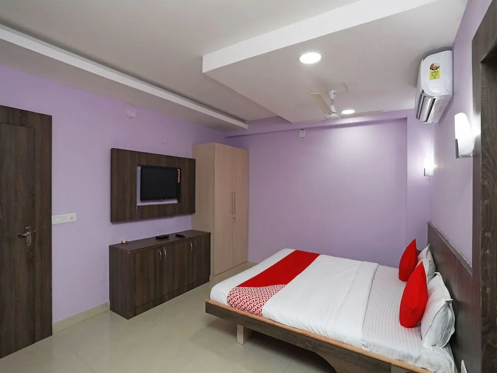 OYO 19521 Hotel Noopur Premium