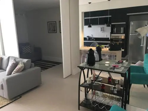 Apartamento Menara Morumbi - 150m do Hospital Albert Einstein, Faculdade e Estádio - 1 vaga de garagem