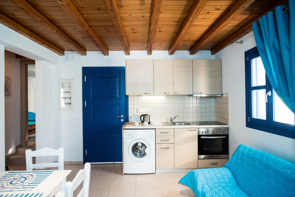 Mykonos Pro-care Suites