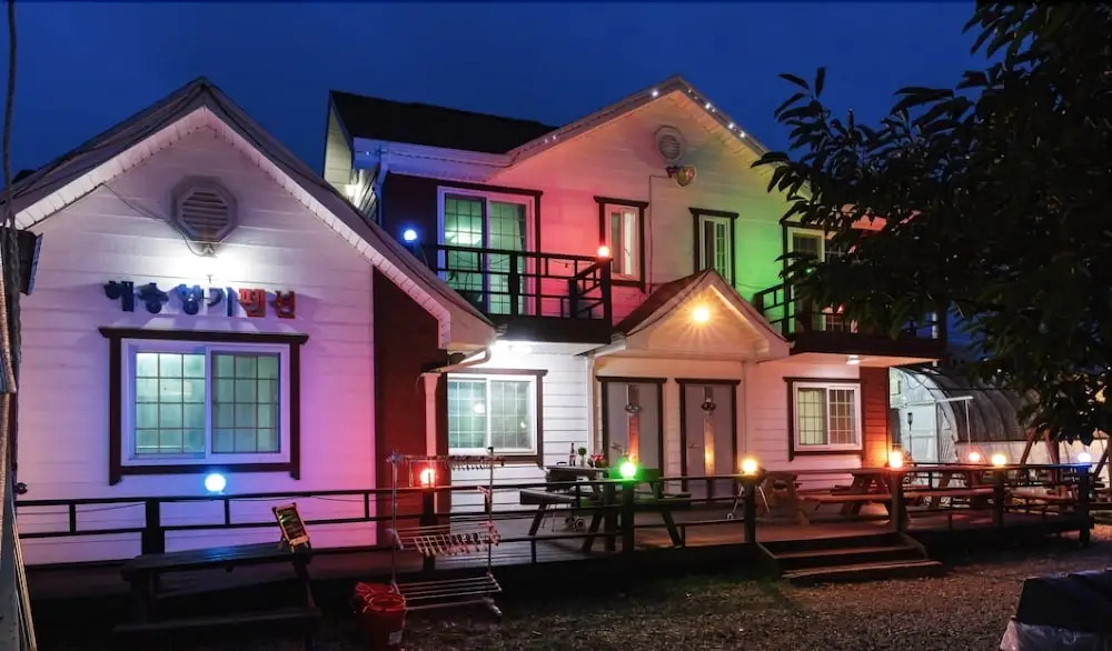 Taean Pine Scented Pension