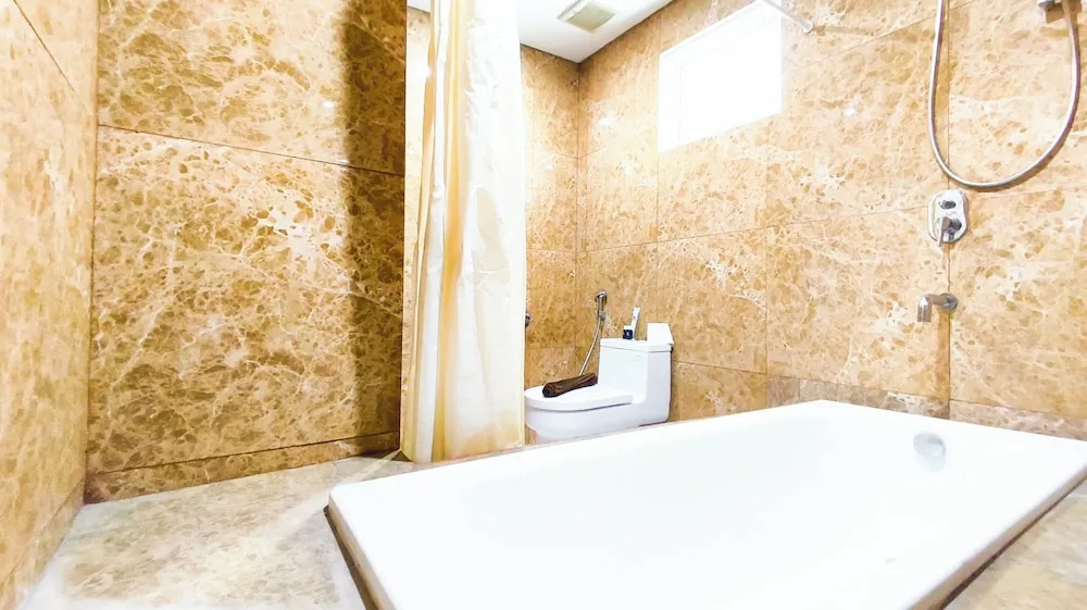 6 Pax Tranquil 3Br With Extra Room At Grand Sungkono Lagoon Apartment
