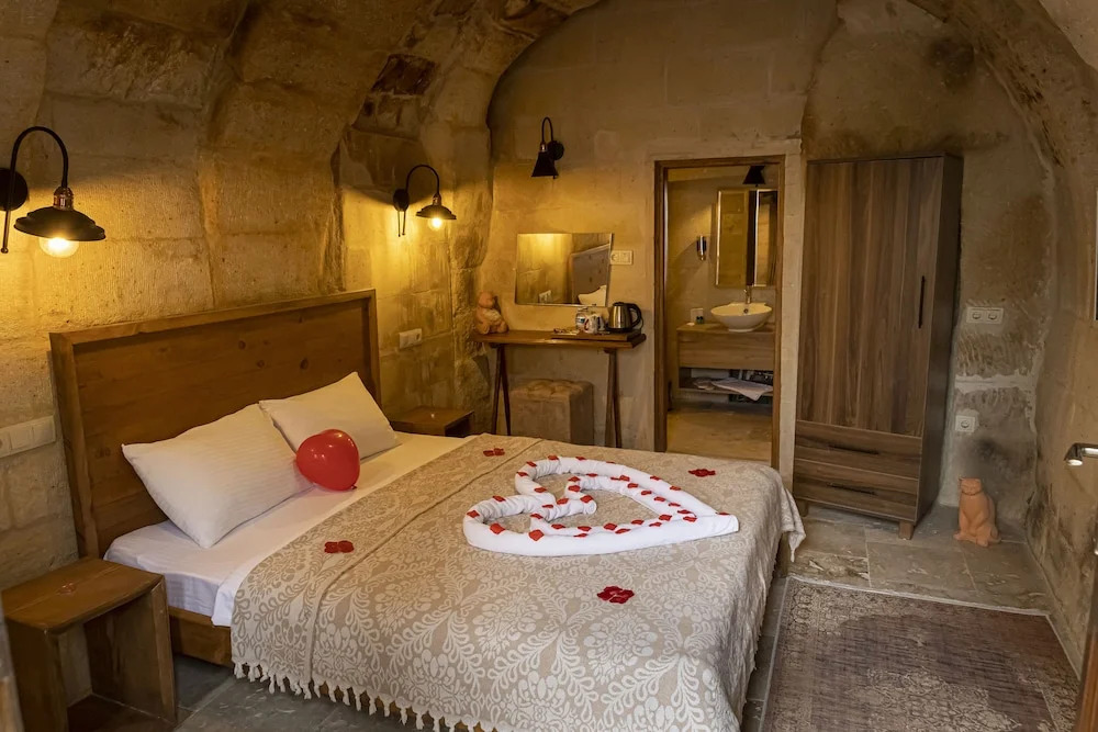 Feris Cave Suite Hotel